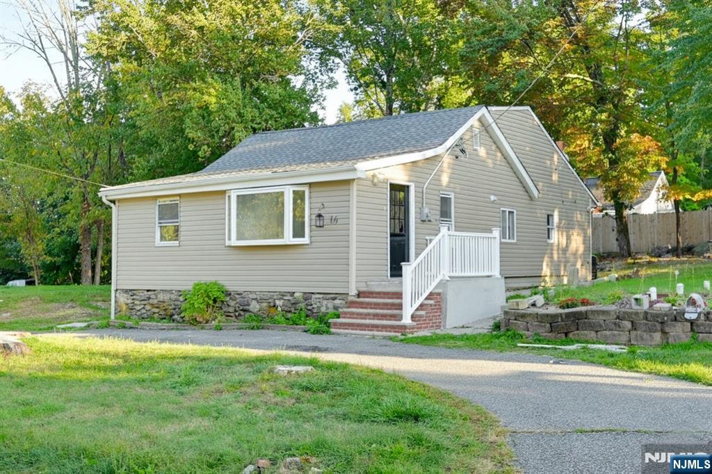 Homes for sale in West Milford, NJ | 16 2nd Ave, West Milford, NJ 07480 | MLS# 25035425