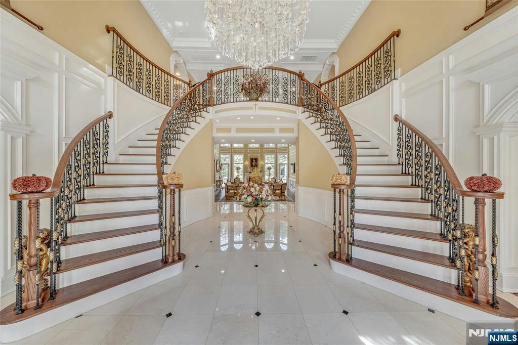 Homes for sale in Upper Saddle River, NJ | 15 Blueberry Hl, Upper Saddle River, NJ 07458 | MLS# 25035450