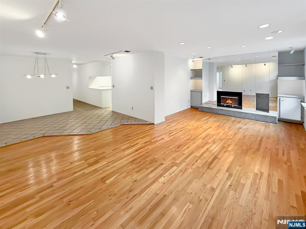 Homes for sale in Englewood, NJ | 109 Grand Ave #4H, Englewood, NJ 07631 | MLS# 25035507