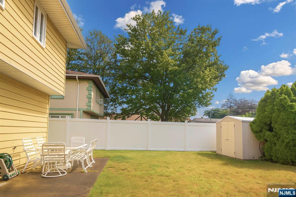 Homes for sale in Wallington, NJ | 11 Roehrs Dr, Wallington, NJ 07057 | MLS# 25035519