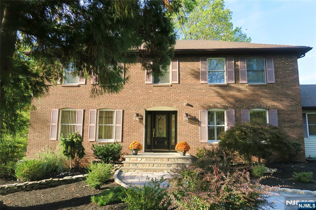 Homes for sale in Warren, NJ | 24 Geiger Ln, Warren, NJ 07059 | MLS# 25035559