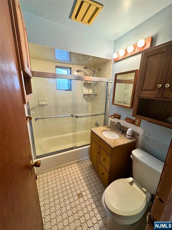 Homes for sale in Fair Lawn, NJ | 3-03 Pickett Pl, Fair Lawn, NJ 07410 | MLS# 25035567