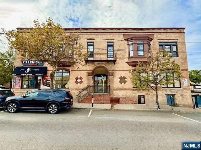 402 Broad Avenue, Palisades Park, NJ, 07650