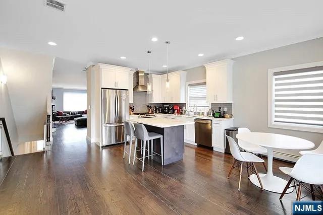 Homes for sale in Cliffside Park, NJ | 284 Knox Ave #A, Cliffside Park, NJ 07010 | MLS# 25035625