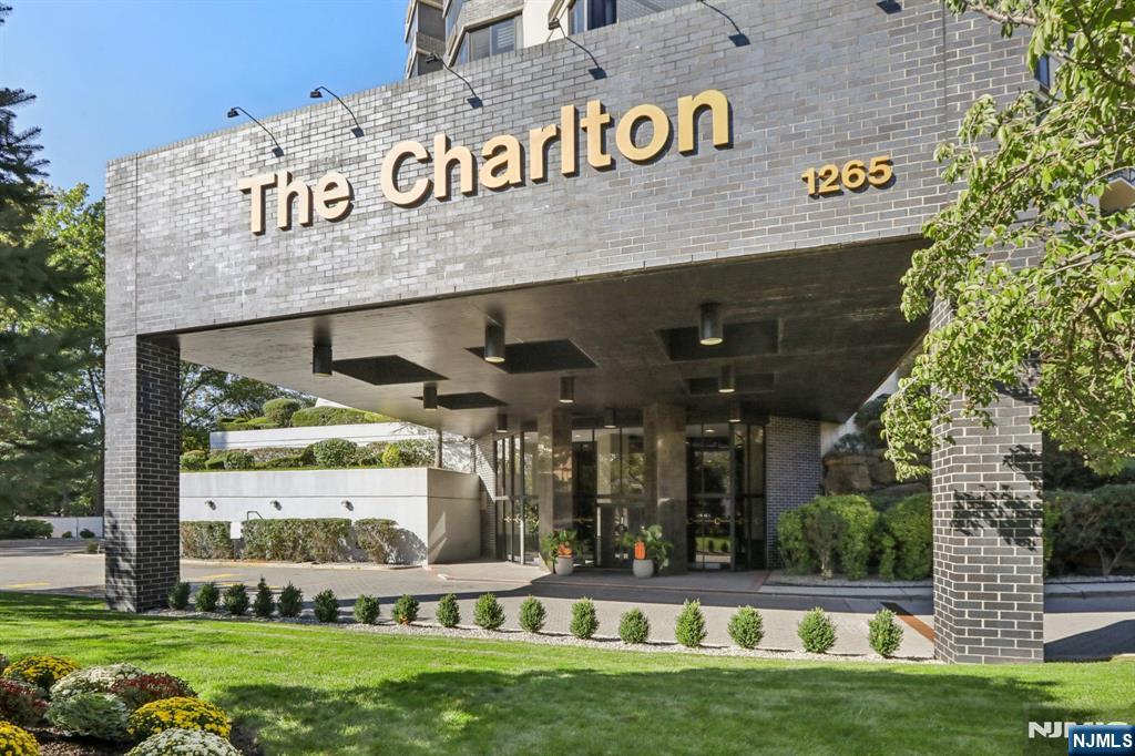 $439,000 Condo