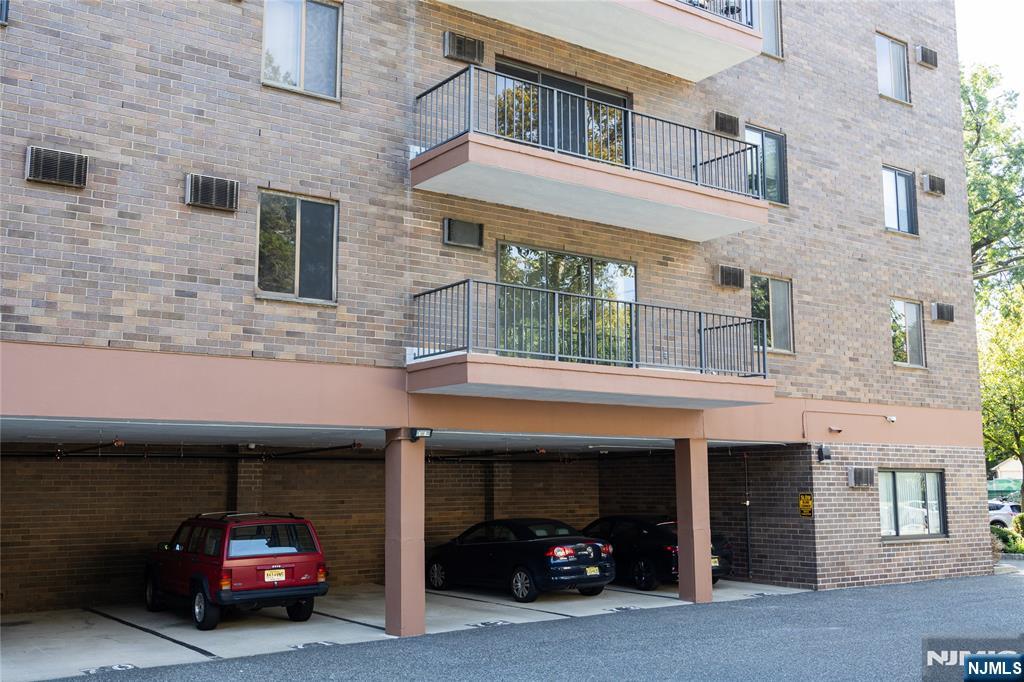 Homes for sale in Hackensack, NJ | 140 Euclid Ave #1H, Hackensack, NJ 07601 | MLS# 25035712