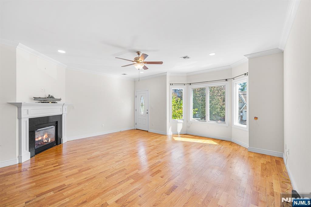 Homes for sale in Fairview, NJ | 233 5Th St #B, Fairview, NJ 07022 | MLS# 25035732