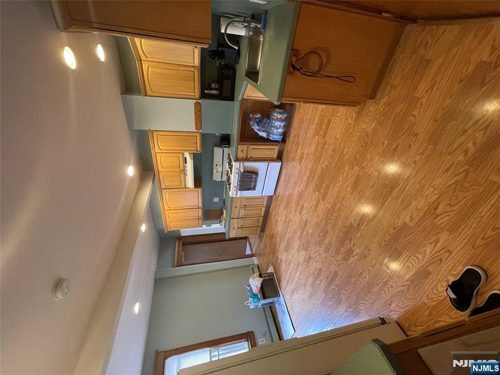 SOUTH HACKENSACK Properties