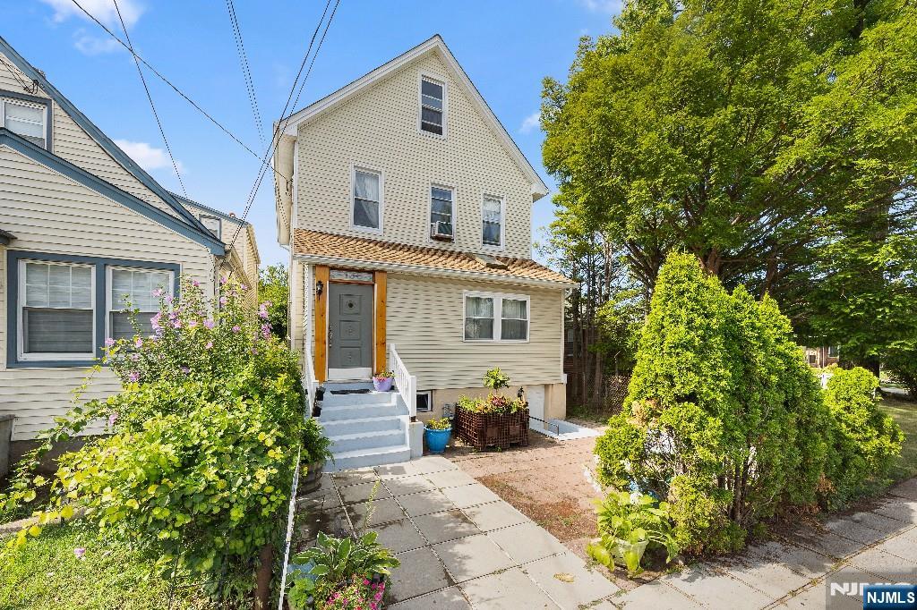 Homes for sale in Palisades Park, NJ | 136 Central Blvd, Palisades Park, NJ 07650 | MLS# 25035790