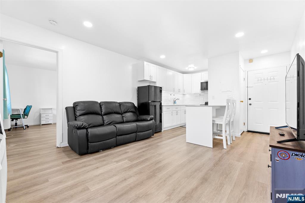 Homes for sale in Hackensack, NJ | 9 Vreeland Ave #3A, Hackensack, NJ 07601 | MLS# 25035791