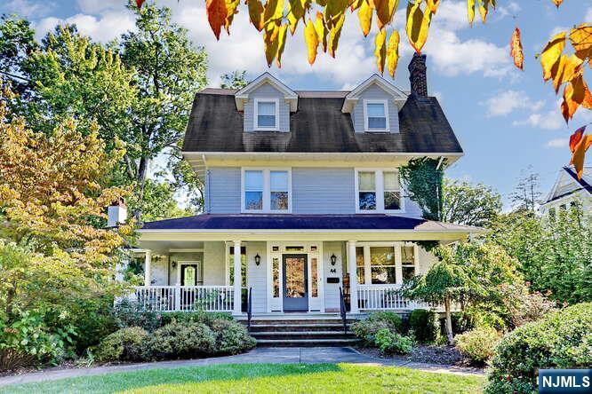 Homes for sale in Ridgewood, NJ | 44 Fairmount Rd, Ridgewood, NJ 07450 | MLS# 25035807