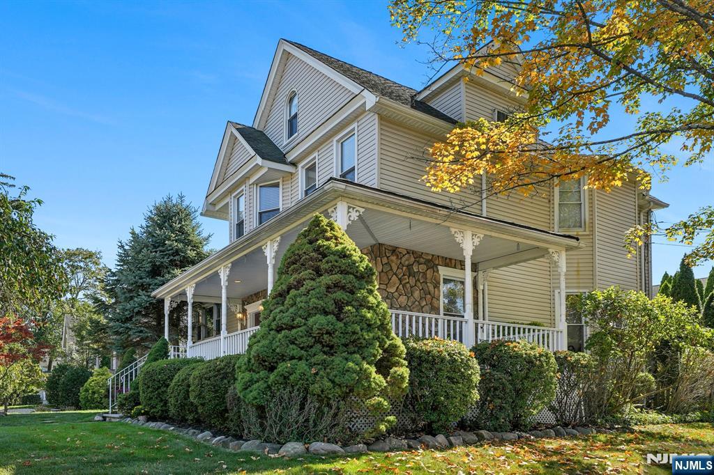 Homes for sale in Closter, NJ | 418 Closter Dock Rd, Closter, NJ 07624 | MLS# 25035821