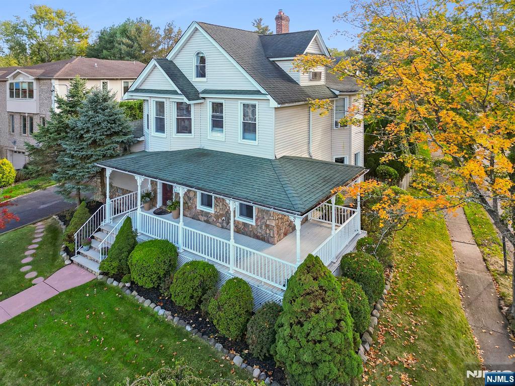 Homes for sale in Closter, NJ | 418 Closter Dock Rd, Closter, NJ 07624 | MLS# 25035821