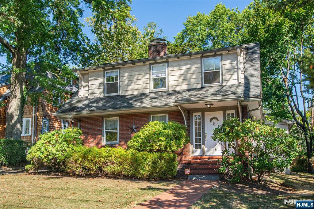 Homes for sale in Montclair, NJ | 45 Godfrey Rd, Montclair, NJ 07043 | MLS# 25035855