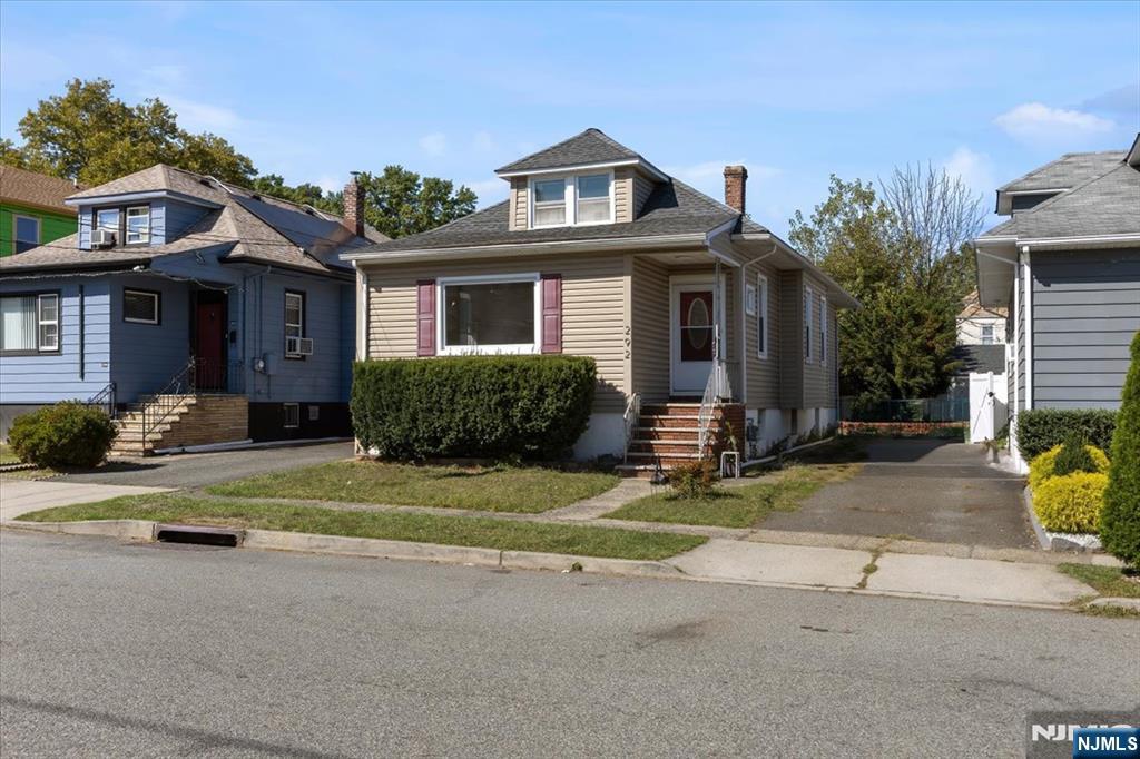 Homes for sale in Clifton, NJ | 292 Harding Ave, Clifton, NJ 07011 | MLS# 25035868