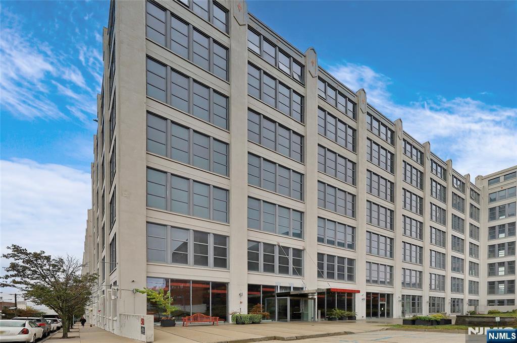 $779,000 Condo