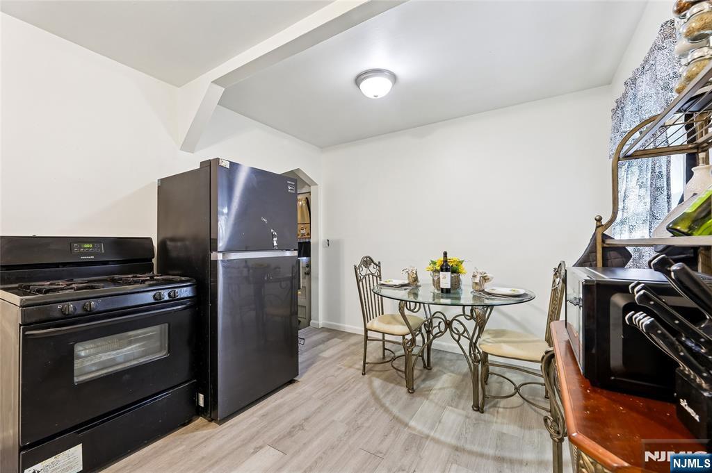 Homes for sale in Teaneck, NJ | 246 Van Buskirk Rd, Teaneck, NJ 07666 | MLS# 25035946