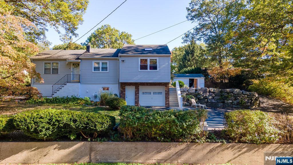 Homes for sale in West Milford, NJ | 54 Reidy Pl, West Milford, NJ 07421 | MLS# 25035949