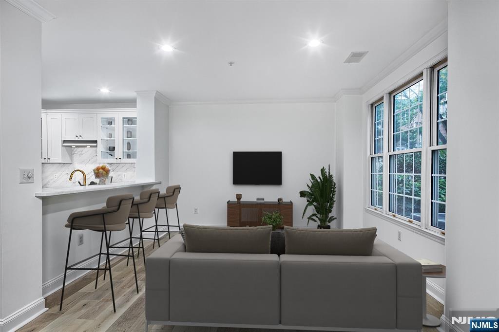 Homes for sale in Guttenberg, NJ | 121 Abbie Ct, Guttenberg, NJ 07093 | MLS# 25035968