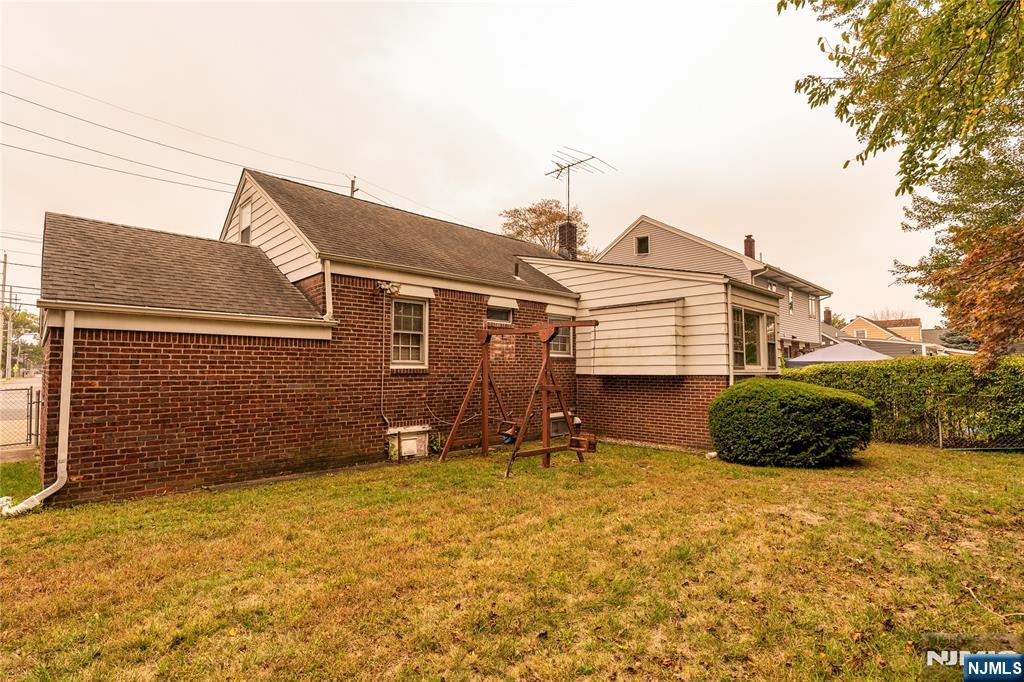 Homes for sale in Fair Lawn, NJ | 17-19 Berdan Ave, Fair Lawn, NJ 07410 | MLS# 25035974