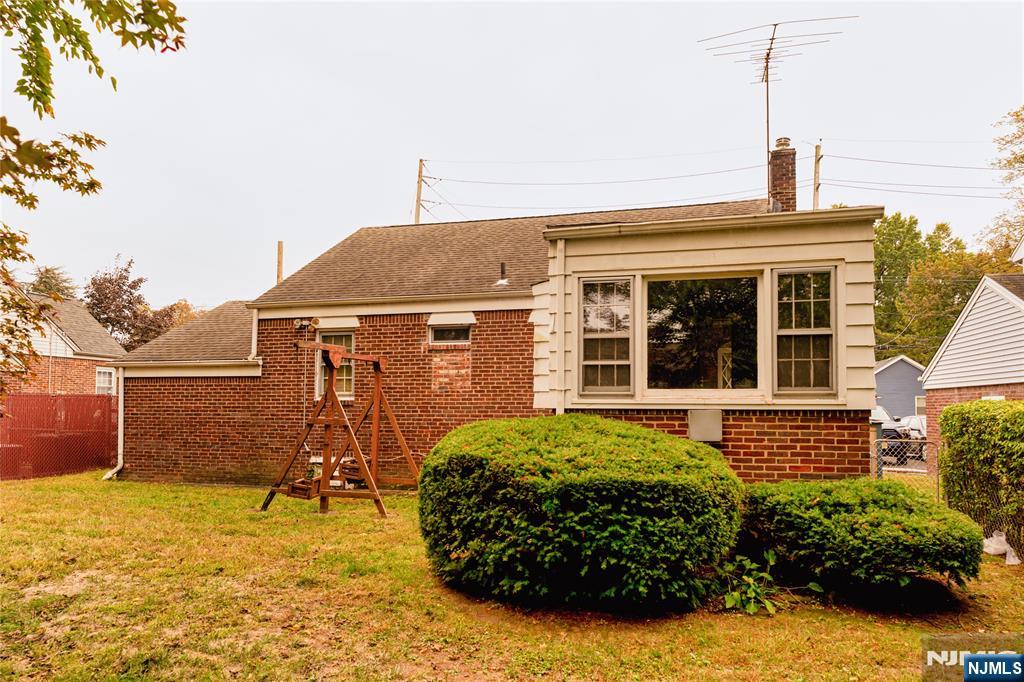 Homes for sale in Fair Lawn, NJ | 17-19 Berdan Ave, Fair Lawn, NJ 07410 | MLS# 25035974