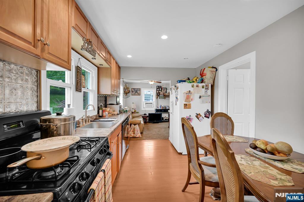 3 Riverside Road, West Milford, NJ 07421 Listing Photo  17
