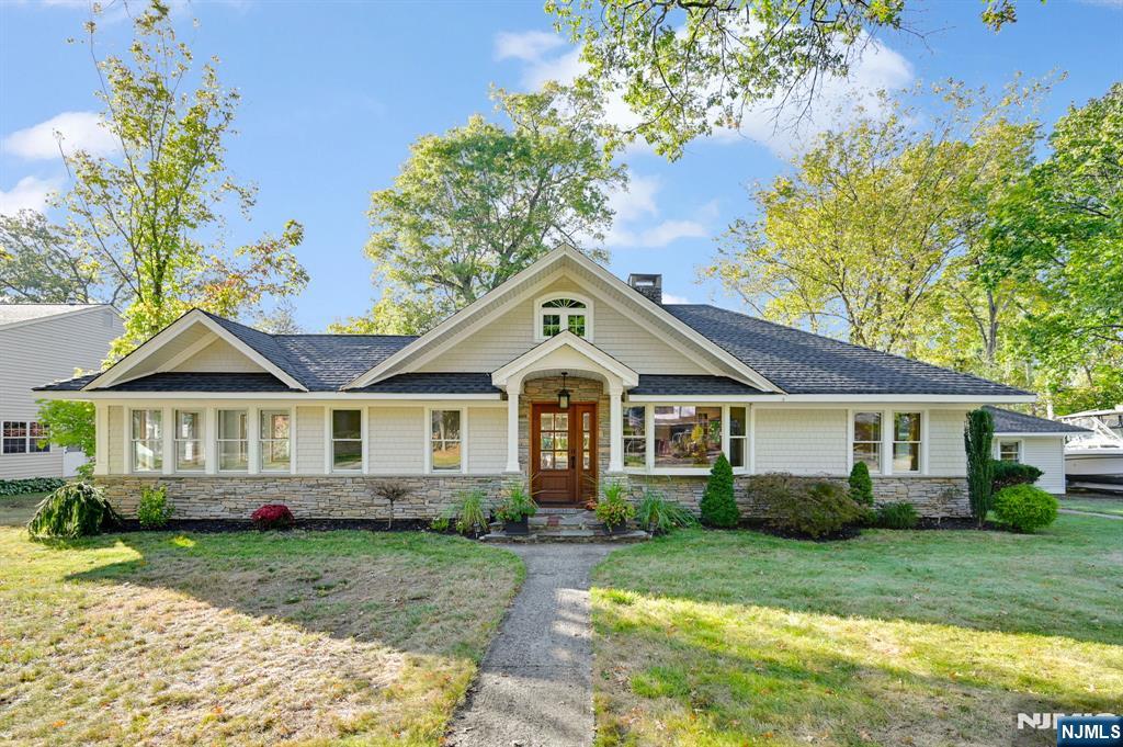 Homes for sale in West Milford, NJ | 32 Wanaque Rd, West Milford, NJ 07421 | MLS# 25036100