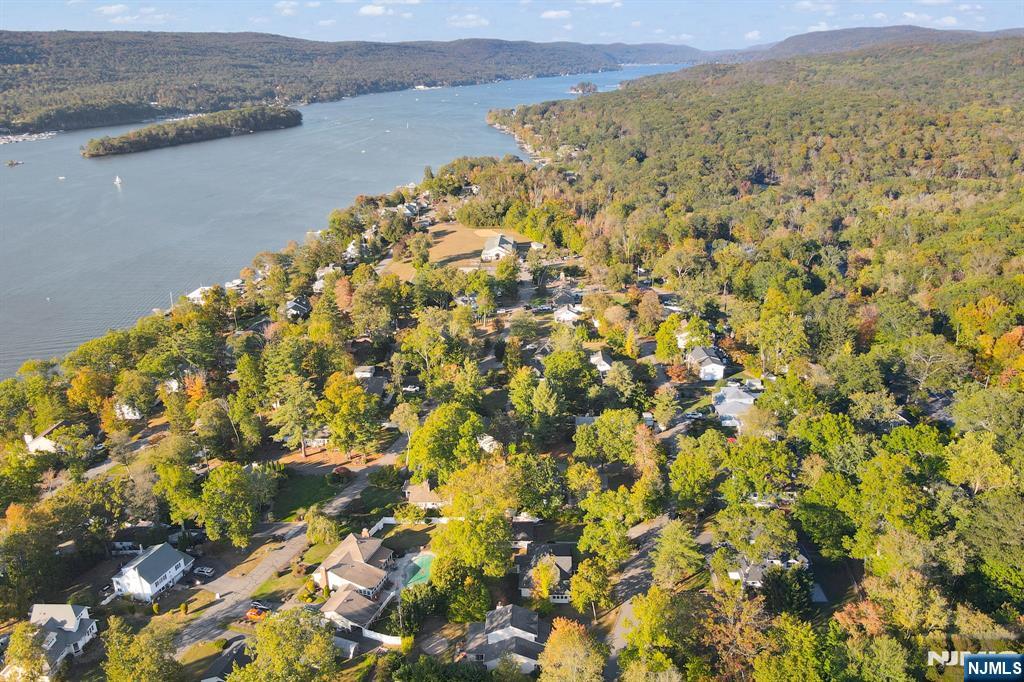 Homes for sale in West Milford, NJ | 32 Wanaque Rd, West Milford, NJ 07421 | MLS# 25036100