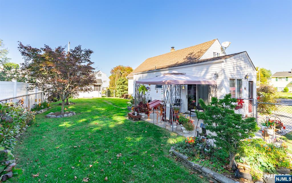 Homes for sale in Hazlet, NJ | 8 Lynn Blvd, Hazlet, NJ 07730 | MLS# 25036105