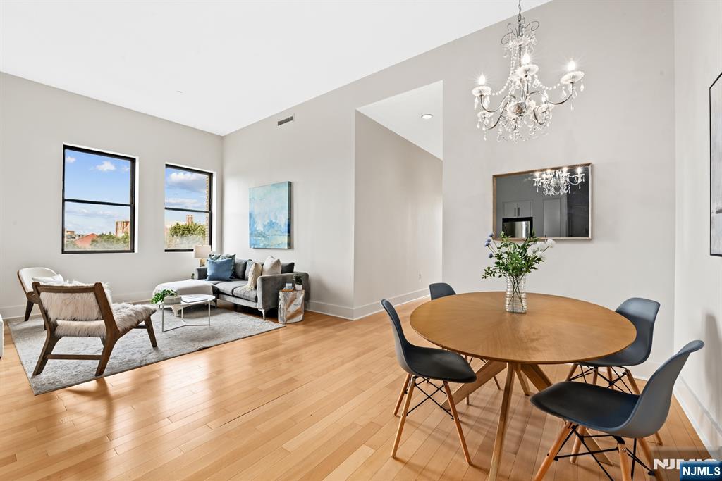 $550,000 Condo