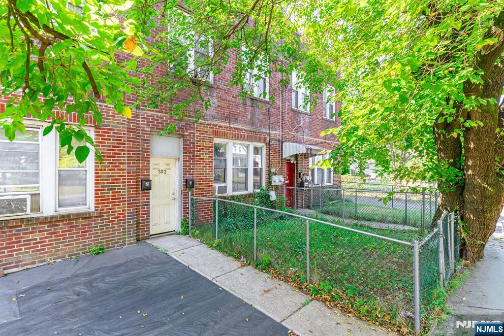 ENGLEWOOD Properties