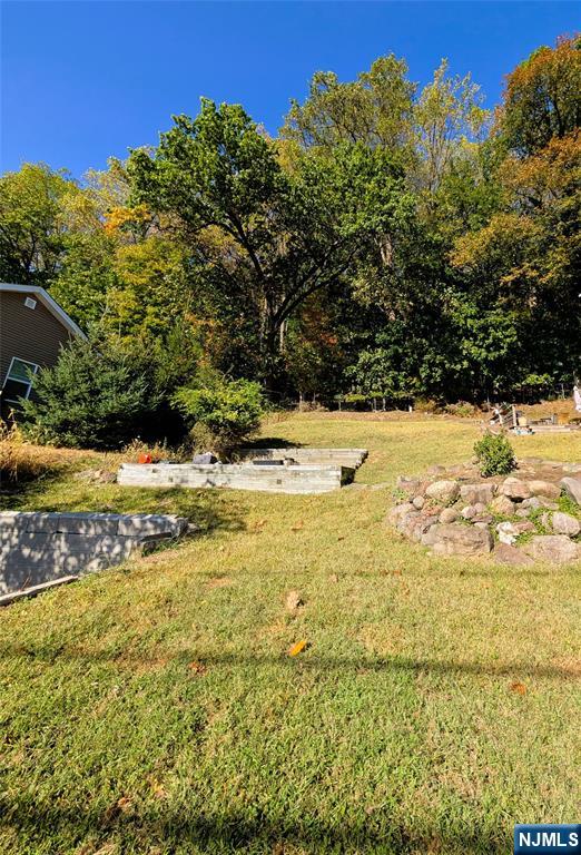 Homes for sale in Clifton, NJ | 21 Thomas St, Clifton, NJ 07013 | MLS# 25036237