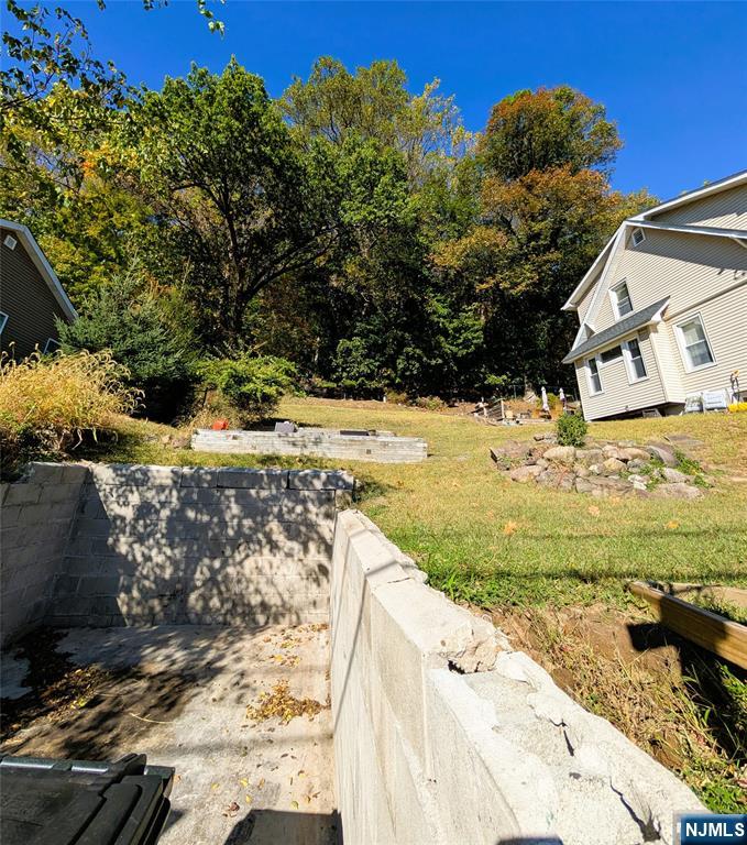 Homes for sale in Clifton, NJ | 21 Thomas St, Clifton, NJ 07013 | MLS# 25036237