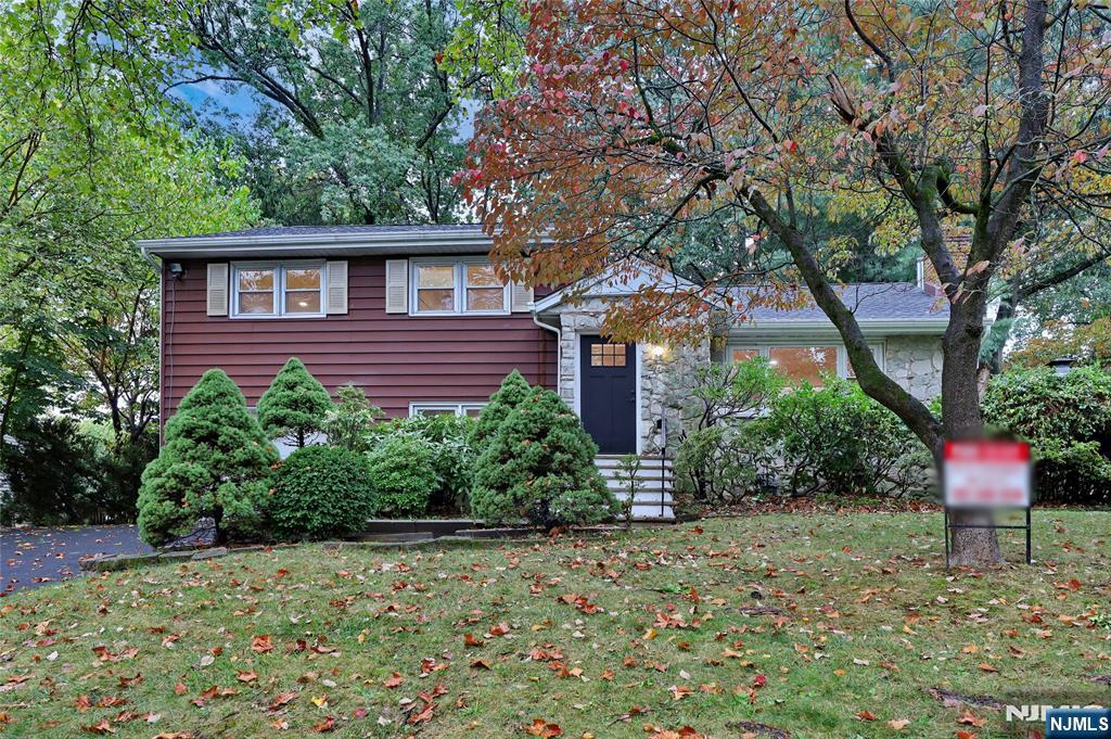 PARAMUS Properties