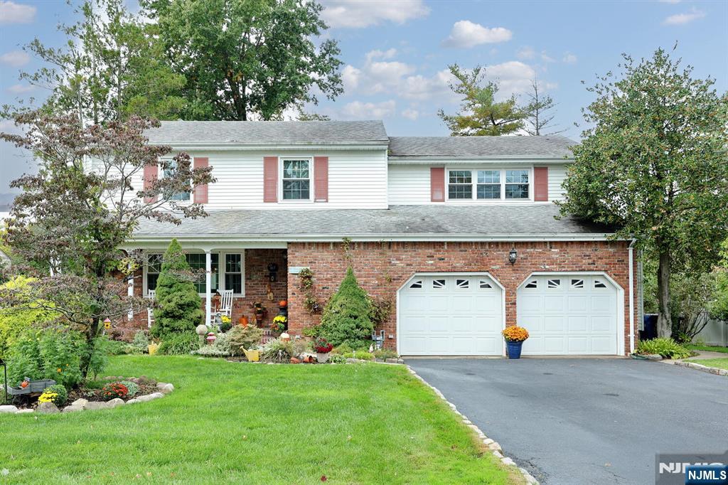 $849,000 Colonial