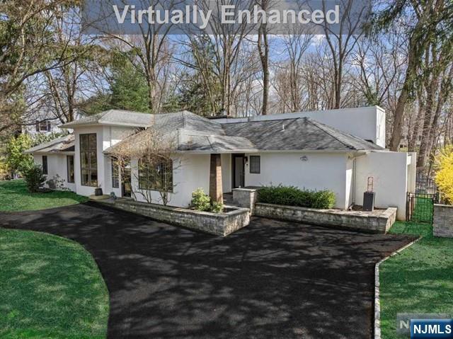 FRANKLIN LAKES Properties