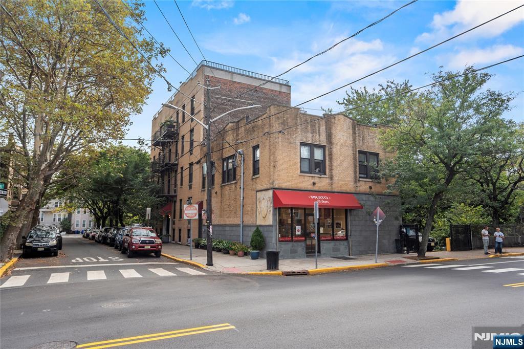 402 Broad Avenue, Palisades Park, NJ, 07650