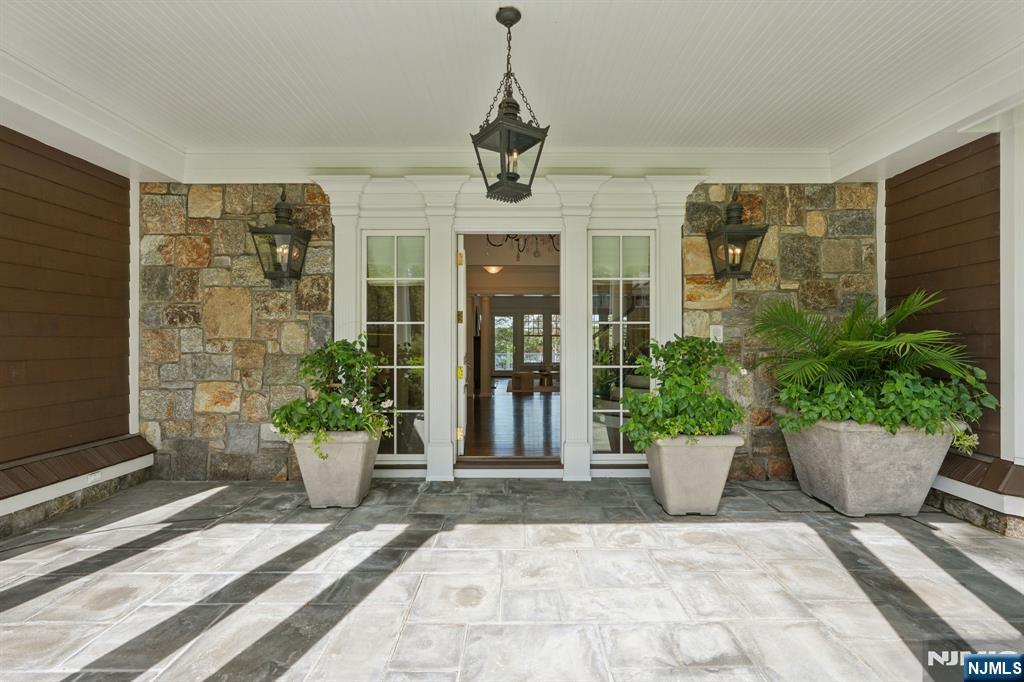 Homes for sale in Franklin Lakes, NJ | 907 Scioto Dr, Franklin Lakes, NJ 07417 | MLS# 25036277