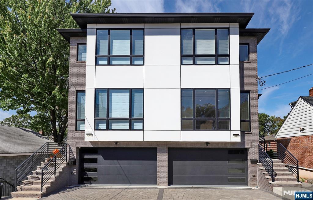 PALISADES PARK Properties