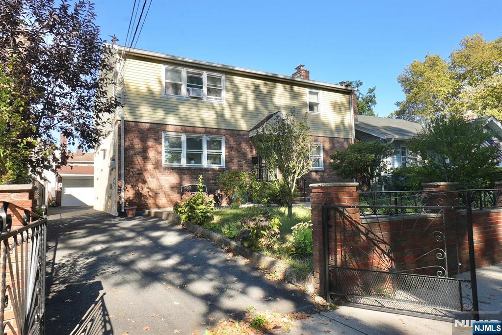 Homes for sale in Newark, NJ | 335 Montclair Ave, Newark, NJ 07104 | MLS# 25036309