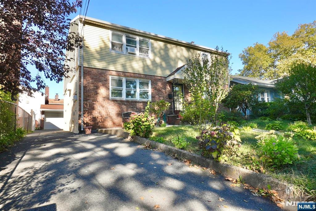 Homes for sale in Newark, NJ | 335 Montclair Ave, Newark, NJ 07104 | MLS# 25036309