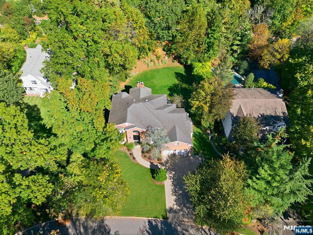 Homes for sale in Tenafly, NJ | 109 Stonehurst Dr, Tenafly, NJ 07670 | MLS# 25036408