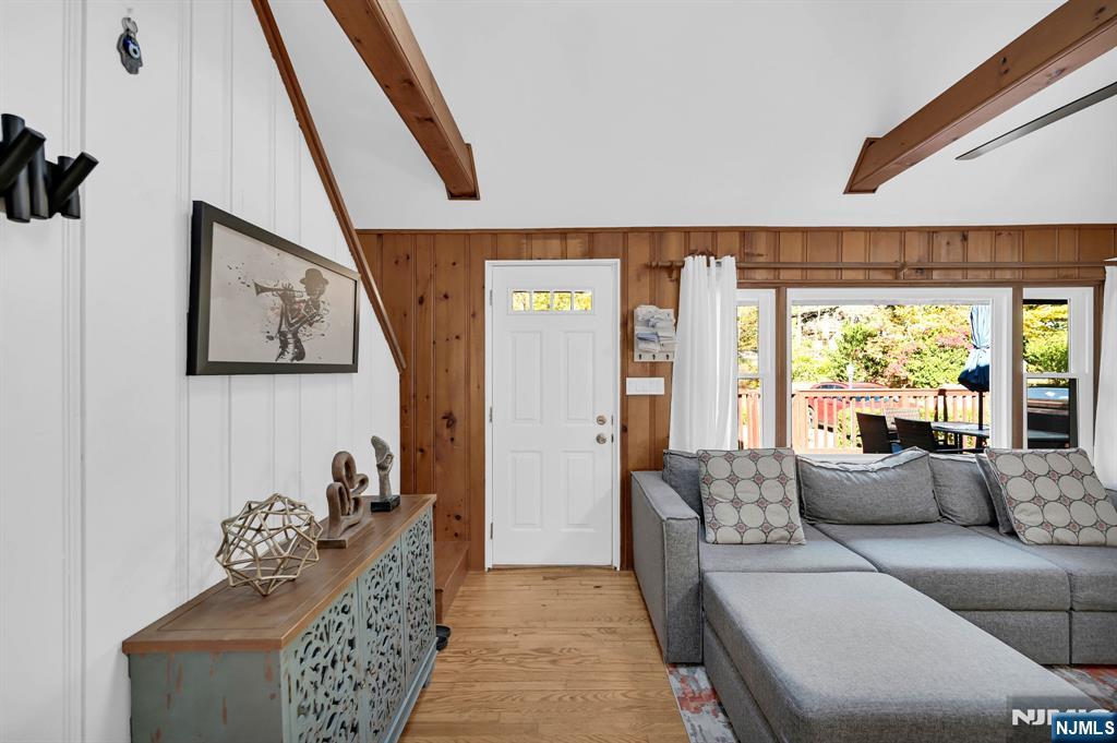 Homes for sale in Vernon, NJ | 85 Breakneck Rd, Vernon, NJ 07422 | MLS# 25036437