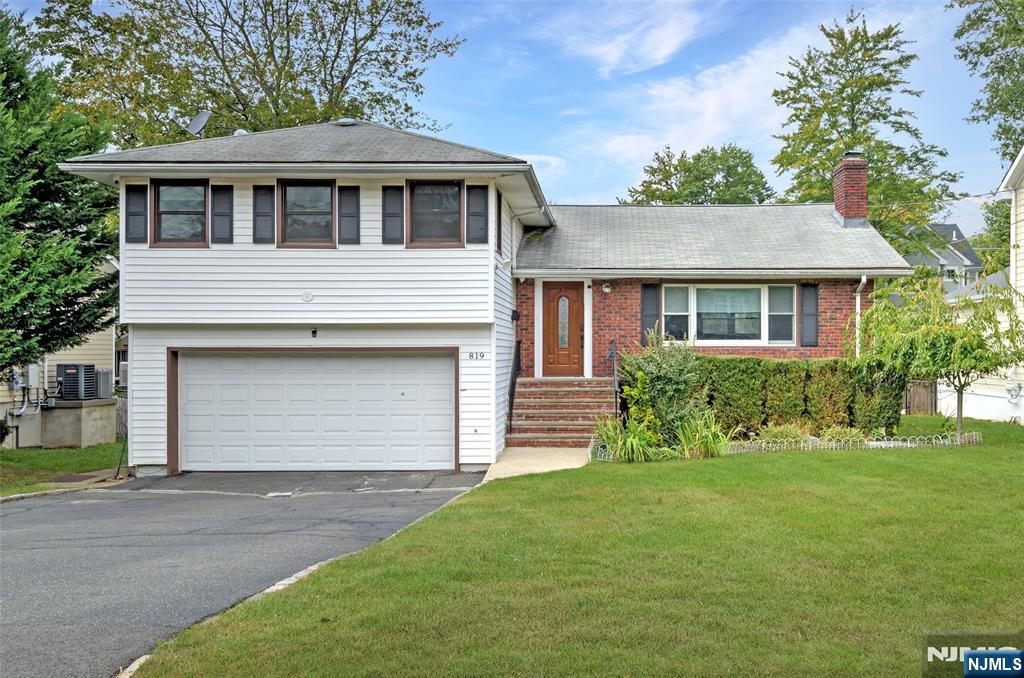 $1,300,000 Split Level