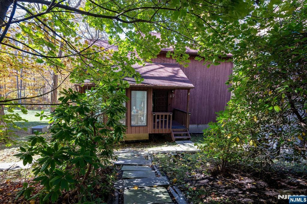 Homes for sale in Vernon, NJ | 13 Village Wy #7, Vernon, NJ 07462 | MLS# 25036489