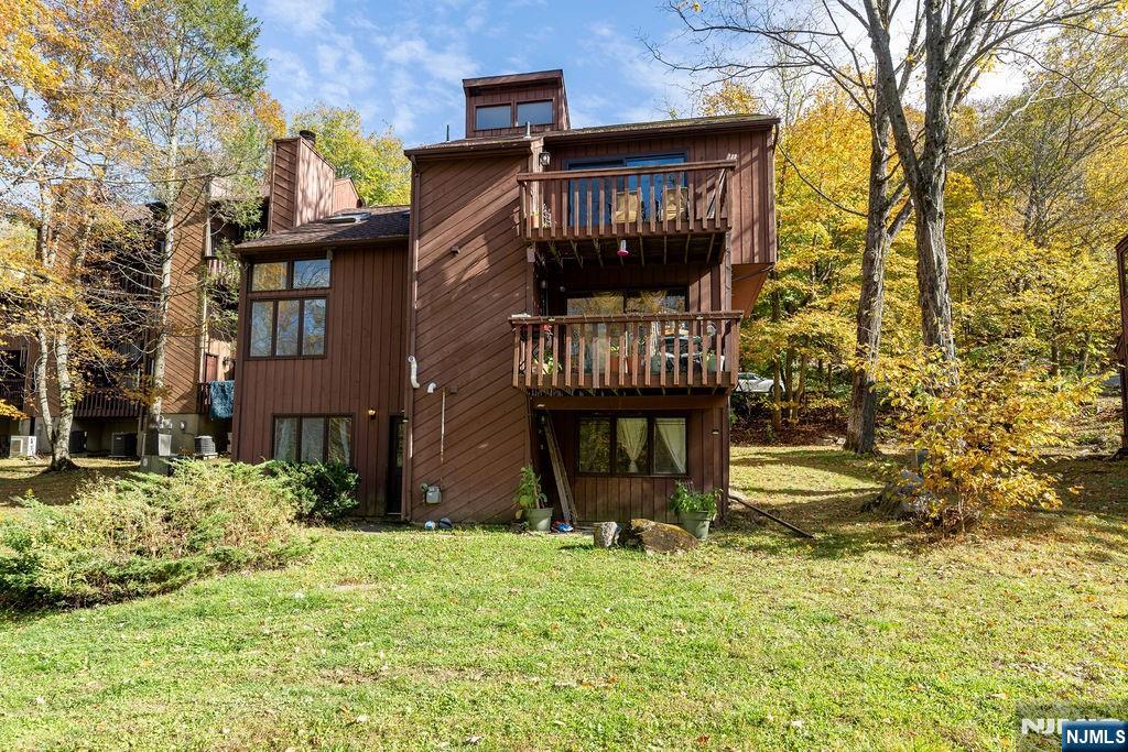 Homes for sale in Vernon, NJ | 13 Village Wy #7, Vernon, NJ 07462 | MLS# 25036489