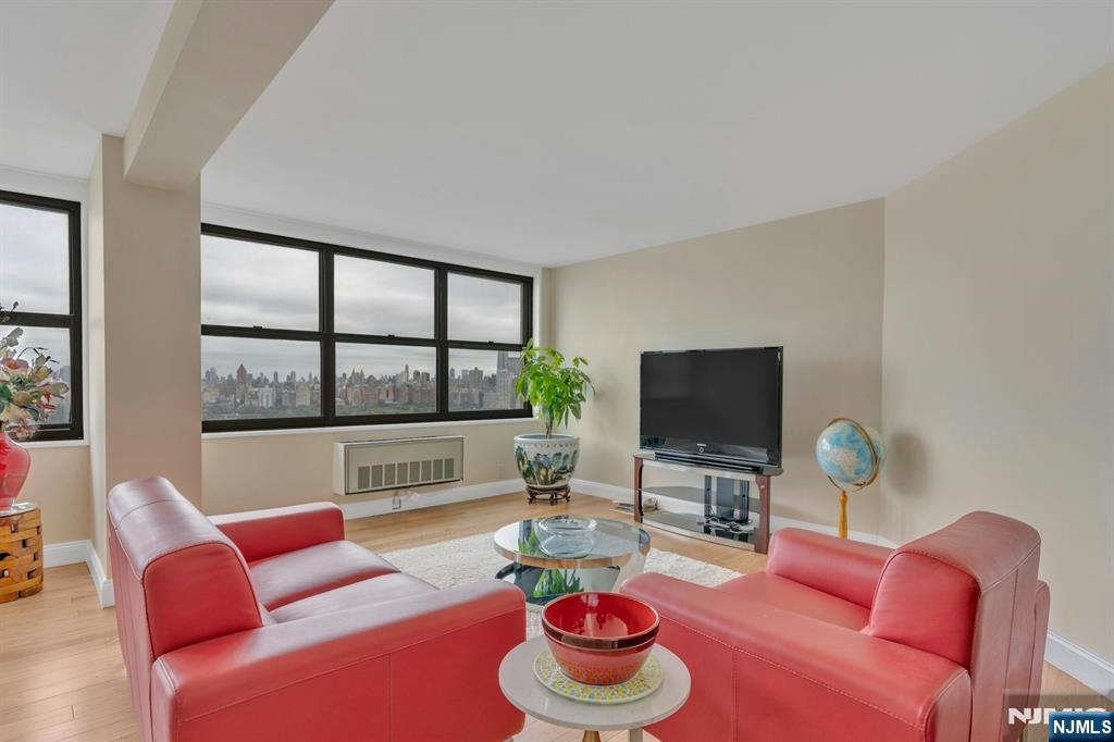 Homes for sale in Guttenberg, NJ | 7004 Boulevard East #33D, Guttenberg, NJ 07093 | MLS# 25036491