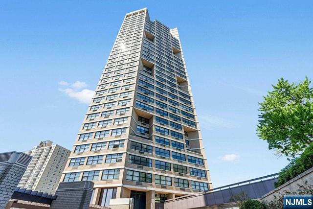 Homes for sale in Guttenberg, NJ | 7004 Boulevard East #33D, Guttenberg, NJ 07093 | MLS# 25036491