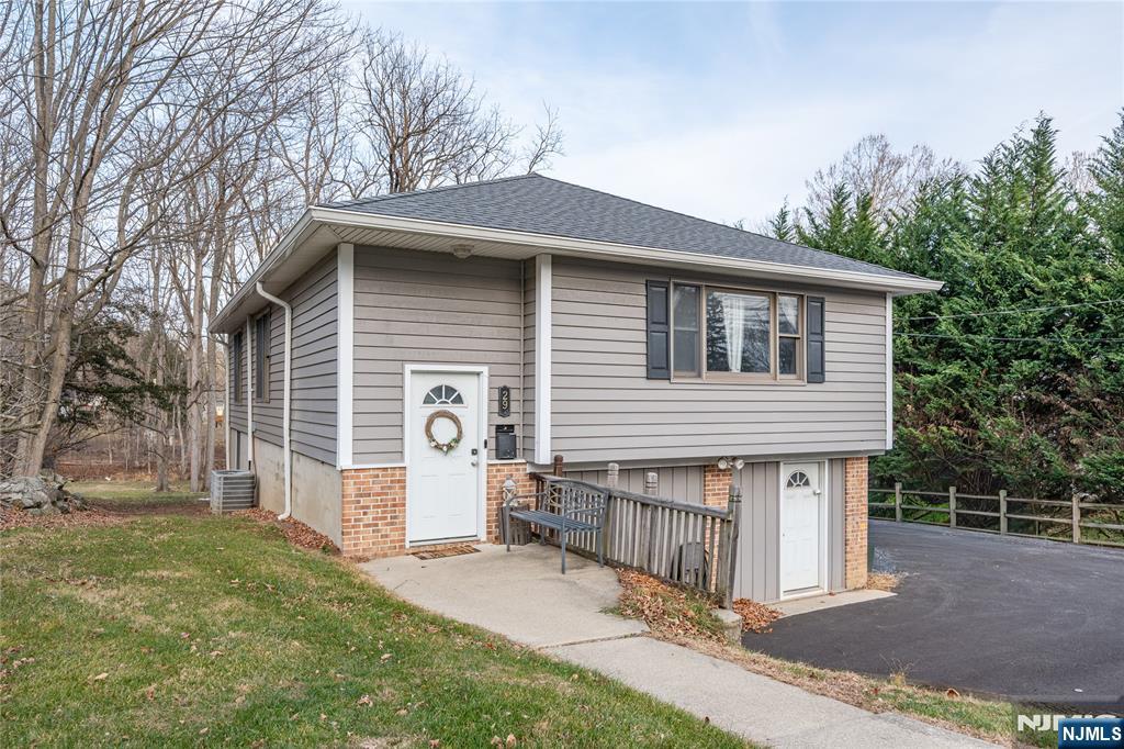 Homes for sale in Hackettstown, NJ | 29 Main St, Hackettstown, NJ 07840 | MLS# 25036511