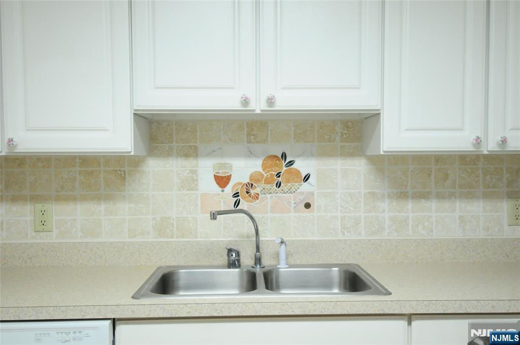 Homes for sale in Norwood, NJ | 401 Dercole Ct #332, Norwood, NJ 07648 | MLS# 25036536